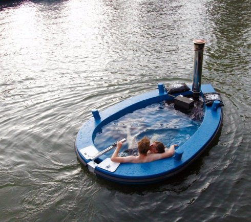 My Jacuzzi Boat