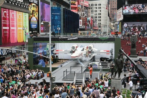 Star-Wars-X-Wing-Lego5-640x426