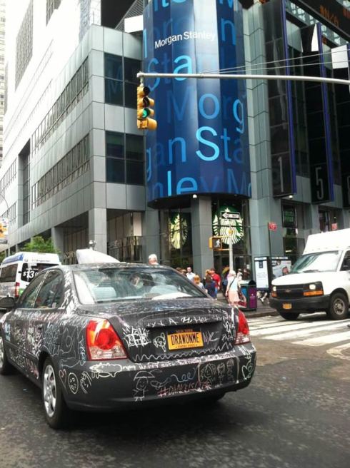 draw-on-me-blackboard-car-9