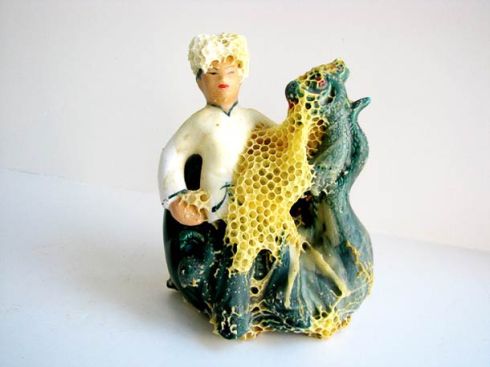 Aganetha-Dyck-Bees-sculptures-4