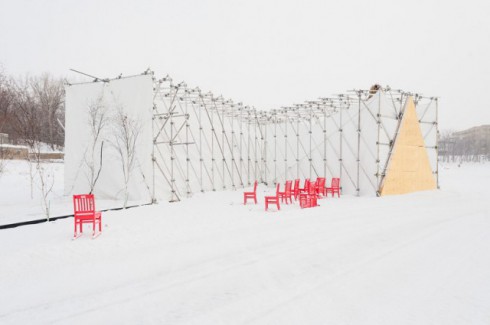 Warming-Huts-On-Frozen-Rivers_12-640x425