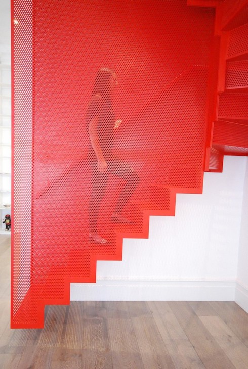 Hanging-Red-Stairs-in-London-House-2