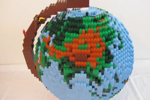 LEGO-terrestrial-globe-8