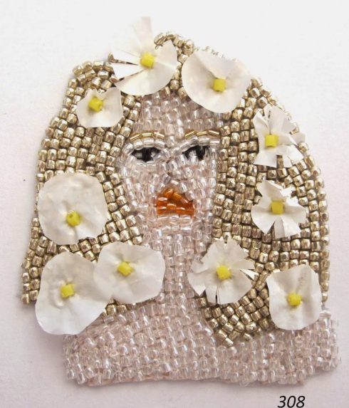 handmadebeadedpinscelebrities-6-900x1052