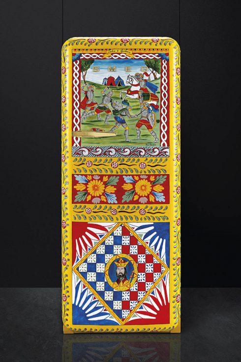 ornementedfridgespaintedbydolceandgabbana-2-900x1349