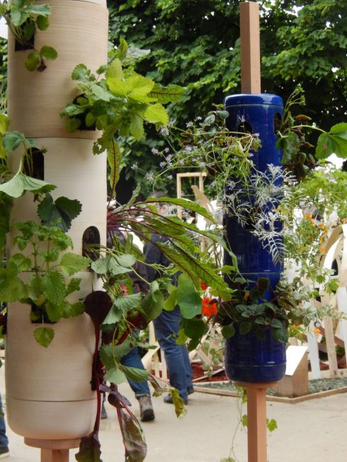 PlayfulVerticalFlowerpots6-900x1200