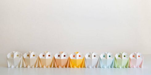 origami-inspired-wildlife-paper-lamps-13-900x450