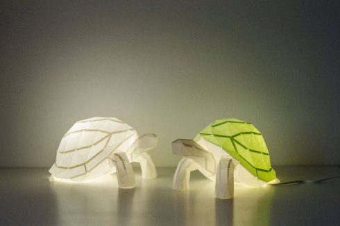 origami-inspired-wildlife-paper-lamps-3-900x600